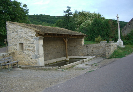 5 Lavoir à Baubigny (21) sentier des roches aou 2008