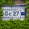 17 Une ancienne plaque Michelin