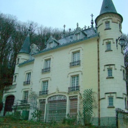 Villiers le Bâcle (91)