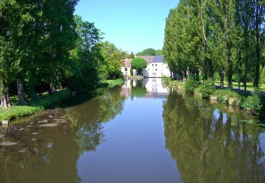 Un ancien moulin transformé en résidence privée sur l'Essonne