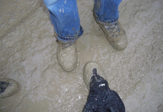 CIMG5785- Chaussures de randonnée après un bain de boue
