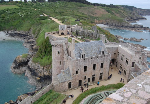 DSC 6100