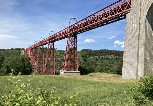 Saison 2020-2021 / Séjour dans le Cantal / Sur la route de Vic-sur-Cère Sur la route de Vic-sur-Cère