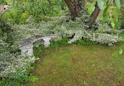 Jardin de Ginette et Dolmen de la Goupillière